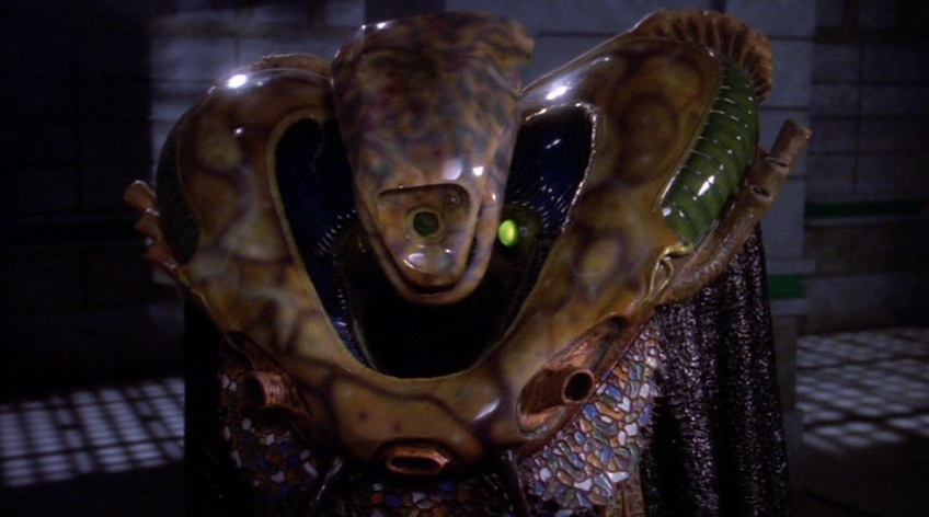 babylon5.s01.e10.10240058.jpg